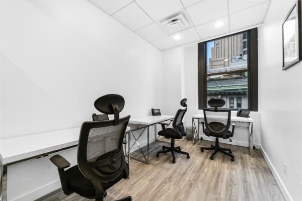 Furnished day office for rent at EONY, one block from Penn Station